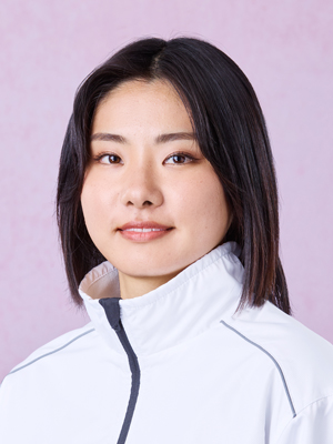 長 嶺  真李愛